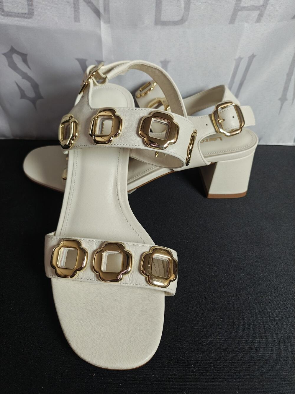 LARROUDE Women's 6 Milan Studded Sandal In Ivory Leather New $375
